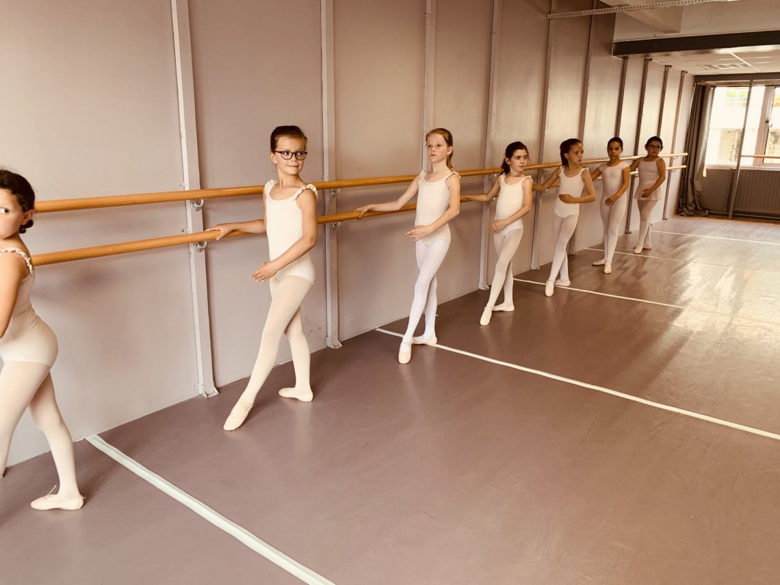 Cours De Danse Classique Pour Enfants De 8 à 11 Ans 